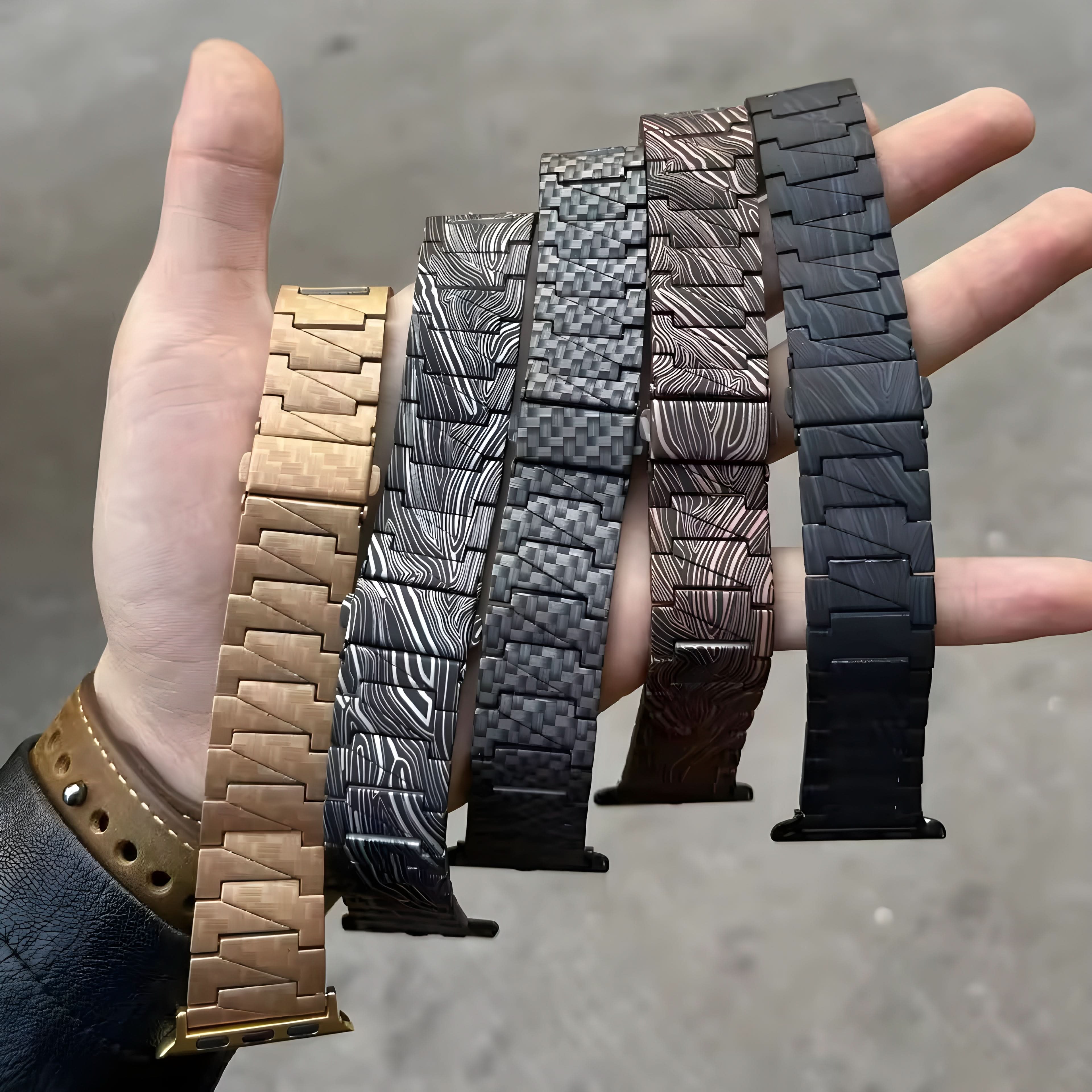 CarbonEdge™ - Premium carbon fiber pattern wristband for Apple Watch (38-49 mm) - For Series 1-11, SE (1st-3rd gen.), Ultra, Ultra 2 & Ultra 3