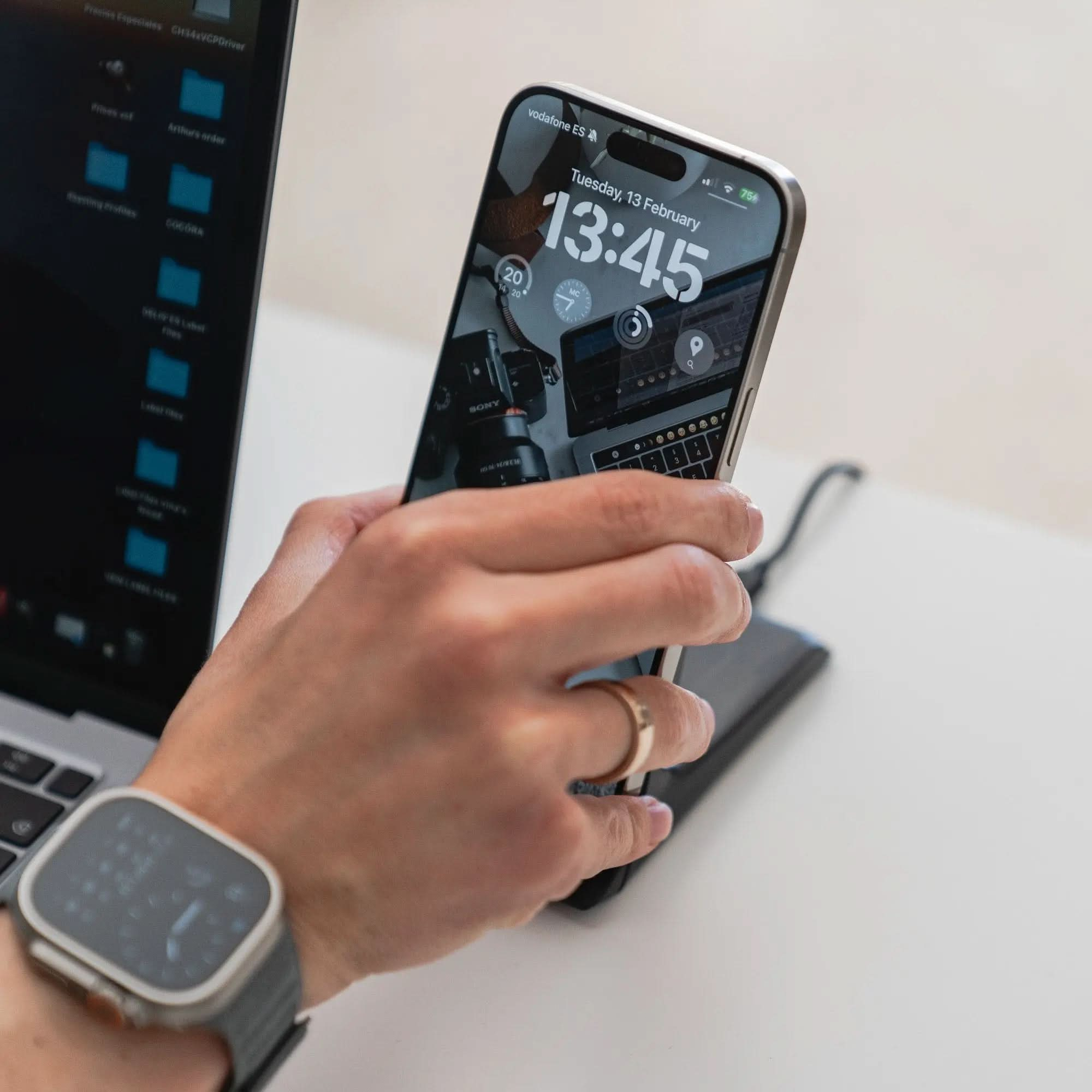 3in1 Ladestation für iPhone, Apple Watch und AirPods - MillesTEC-