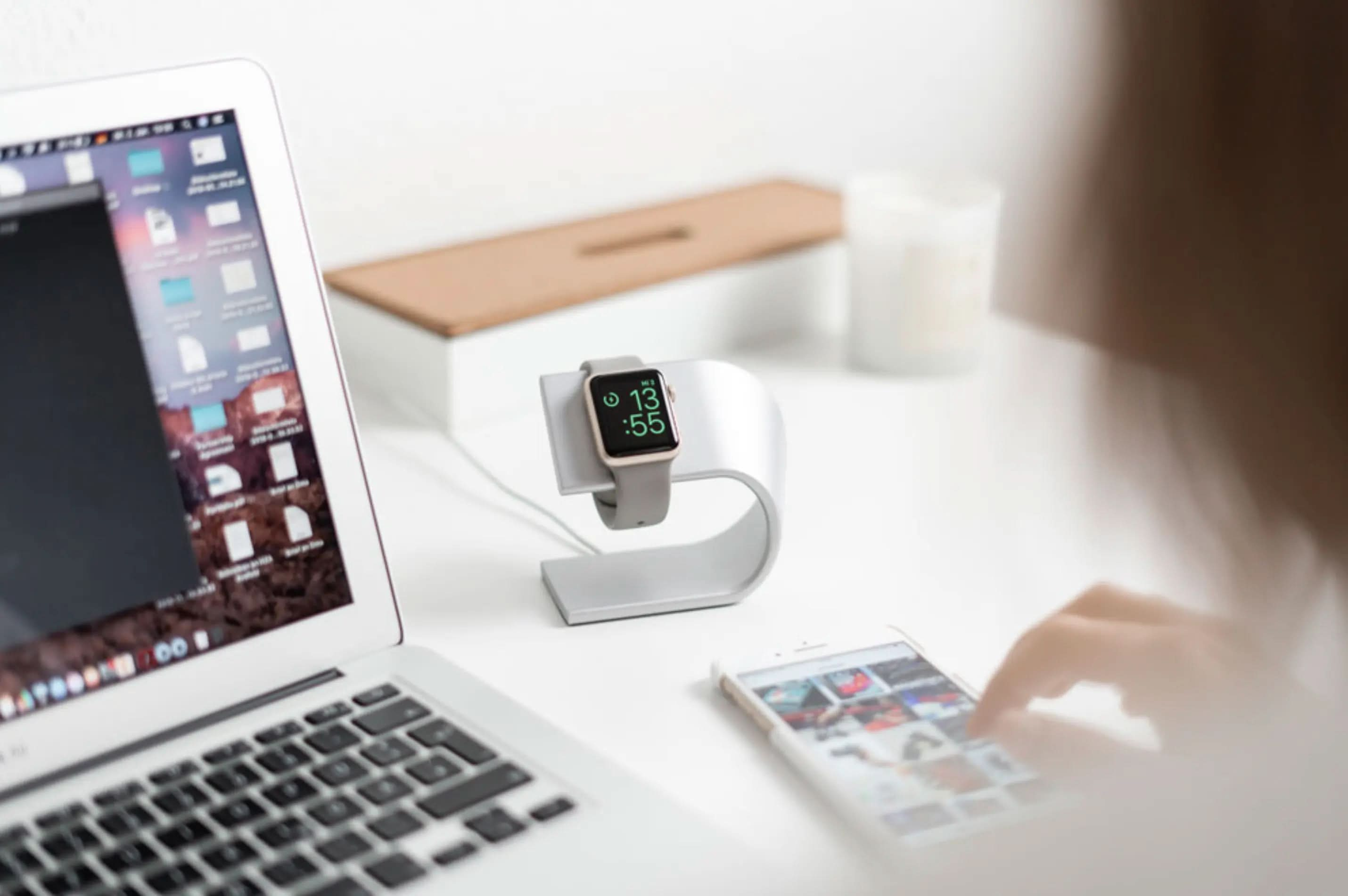 MillesTECband Aluminium Apple Watch Ständer
