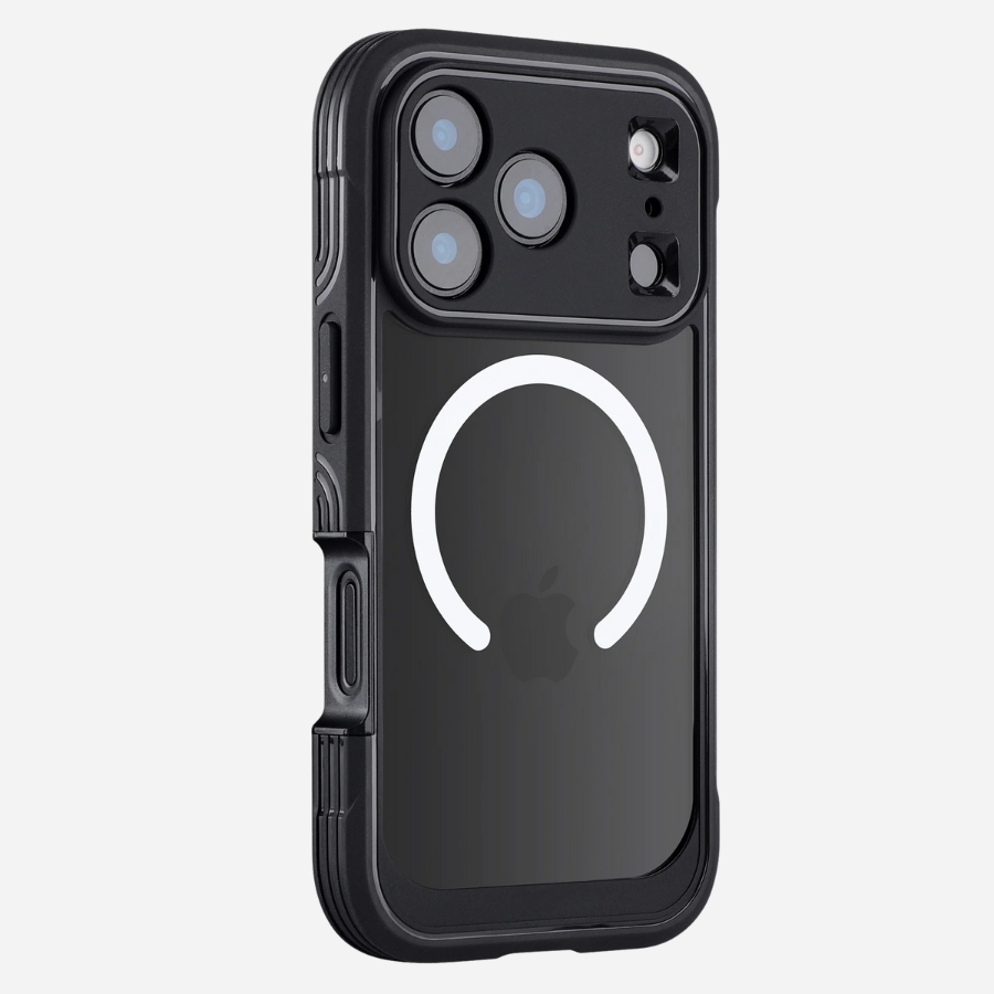 bandkult Defender Case für iPhone 17 Pro Max – transparente PC-Rückseite mit MagSafe-Ring, Kamerainsel, TPU-Rahmen (Rückansicht)