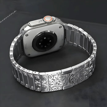 SteelCrest™ – Luxus Edelstahl-Armband mit Gravur für Apple Watch (Ultra 2, Series 4–9, SE)