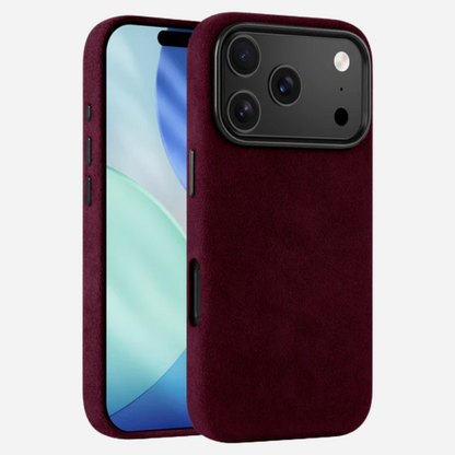 iPhone 17 Pro Max Alcantara® Case in Bordeaux – Vorder- und Rückseite im Detail