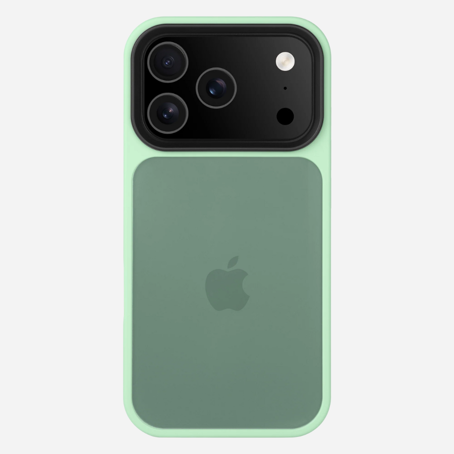 Rückseite des iPhone 17 Pro Max im Bandkult Solid Case (mintgrün) – großes Kameramodul mit Schutzrahmen.